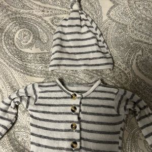 Lou Lou and company newborn-3month knotted gown and matching hat.